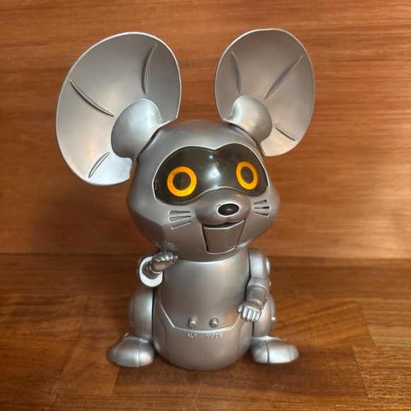 Vintage TEKNO Silver Robotic Electronic Mouse Manley Toy Quest Working - Picture 2 of 12